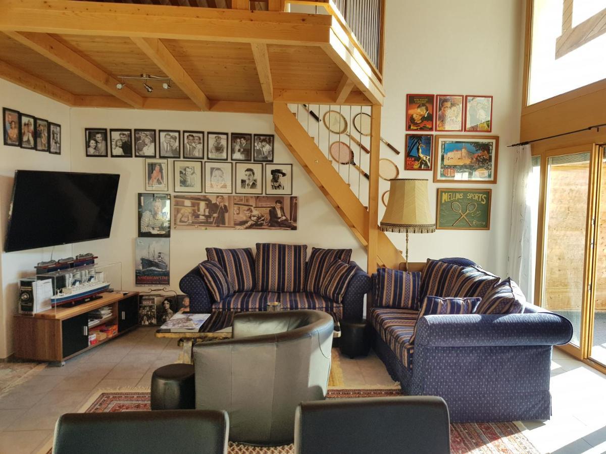 Appartement Neuwertige 3 ½ Zimmer-wohnung In Zillis/andeer *